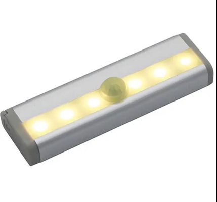 China 6 LED PIR Motion Sensor LED Indoor Night Light with Battery Operated for Bedroom supplier